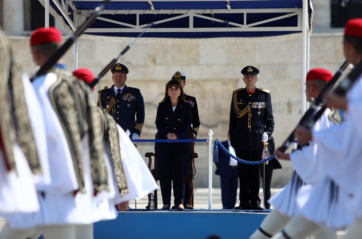 Οι δύο μεγάλες γιορτές που δοκιμάζουν τις σχέσεις Κυβέρνησης &#8211; Εκκλησίας και η σκέψη της Προέδρου της Δημοκρατίας