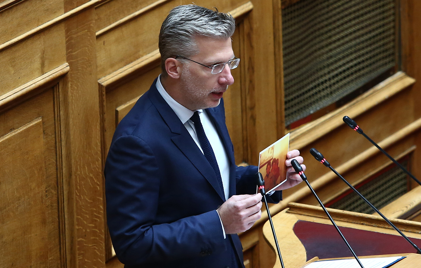 Άκης Σκέρτσος: «Η αντιπολίτευση μιλά για συγκάλυψη, ενώ η κυβέρνηση είναι η επισπεύδουσα της αποκάλυψης»