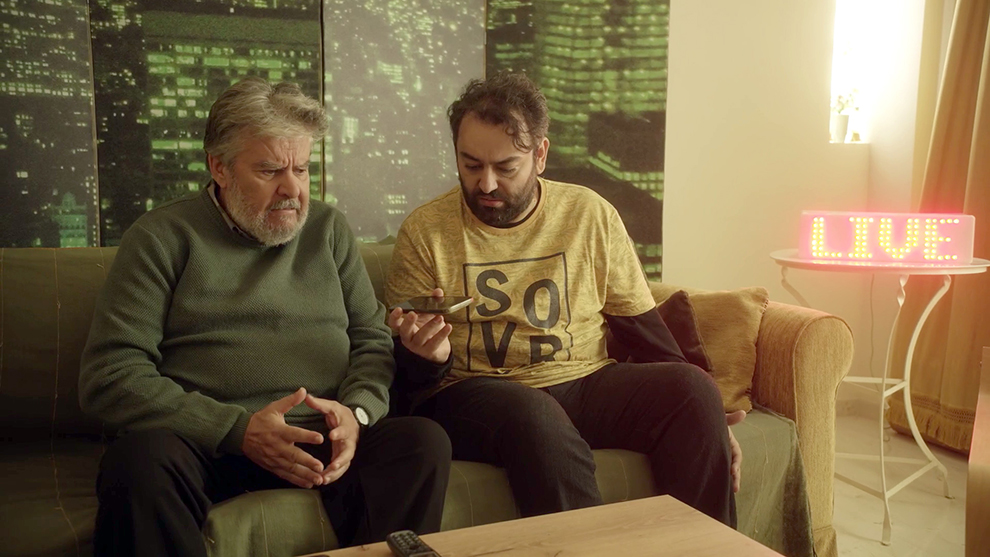 Στα Σύρματα Στα Σύρματα