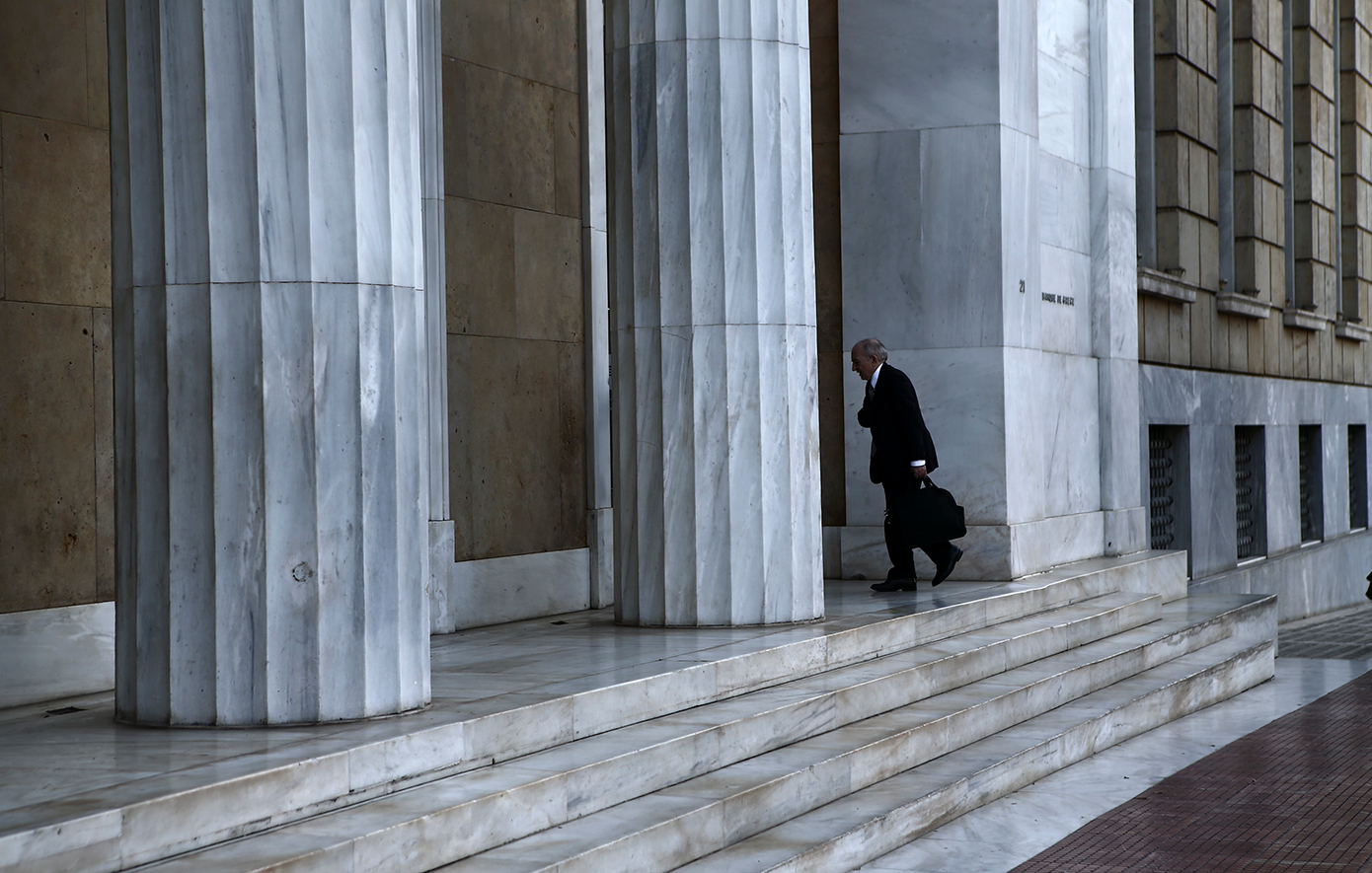 Από το υψηλότερο της ευρωζώνης το επιτοκιακό περιθώριο των ελληνικών τραπεζών