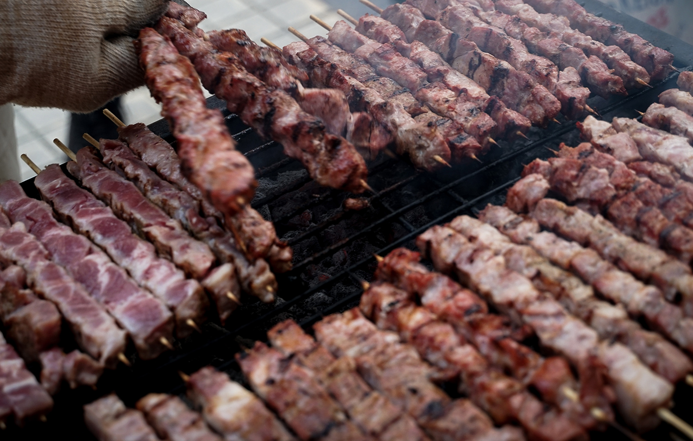 Η Αθήνα το «τσικνίζει» στη Βαρβάκειο &#8211; Η γιορτή θα ξεκινήσει από την πλατεία Συντάγματος