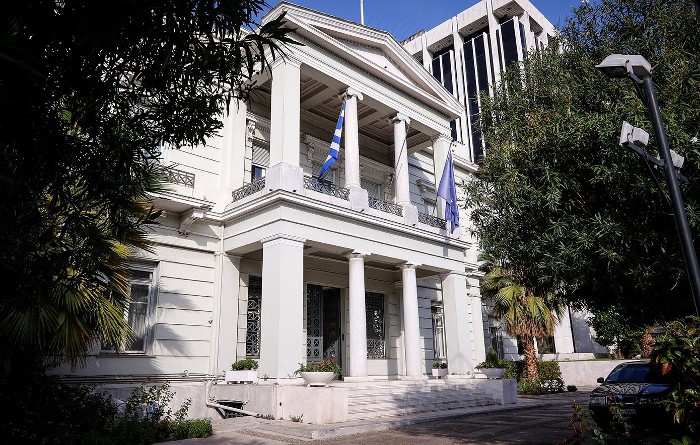 Τηλεφωνική γραμμή εκτάκτου ανάγκης για αρωγή σε Έλληνες στον Λίβανο ενεργοποιεί το ΥΠΕΞ