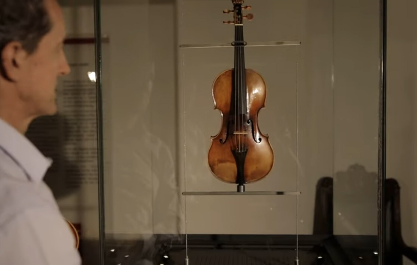 Το ανεκτίμητο βιολί του Παγκανίνι σκαναρίστηκε από επιταχυντή σωματιδίων για να αποκαλύψει τα «μυστικά» του