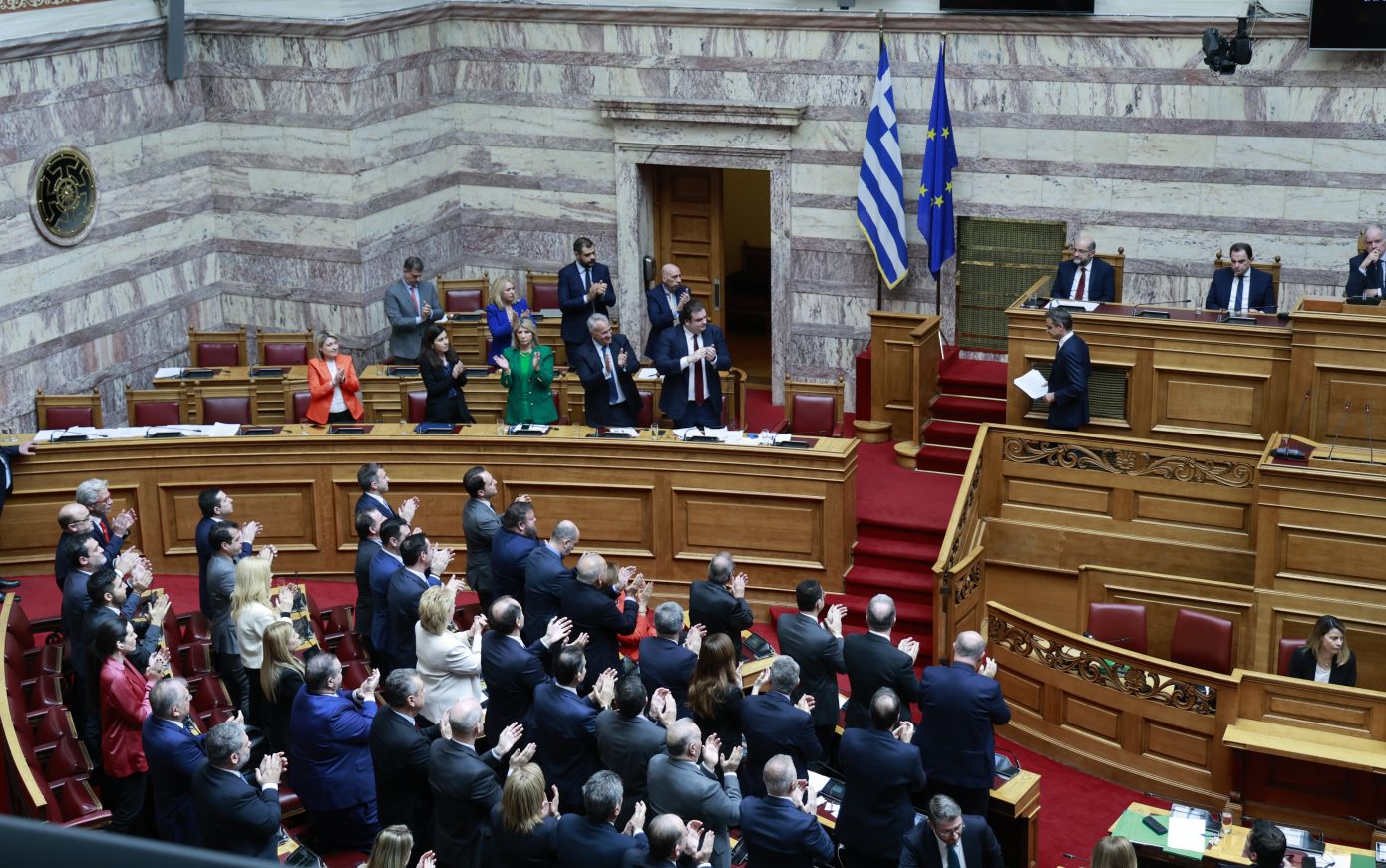 159 «ναι», 129 «όχι», 11 «παρών» και ένα… λάθος στην ψηφοφορία για τα μη κρατικά πανεπιστήμια – Πώς ψήφισε η Βουλή