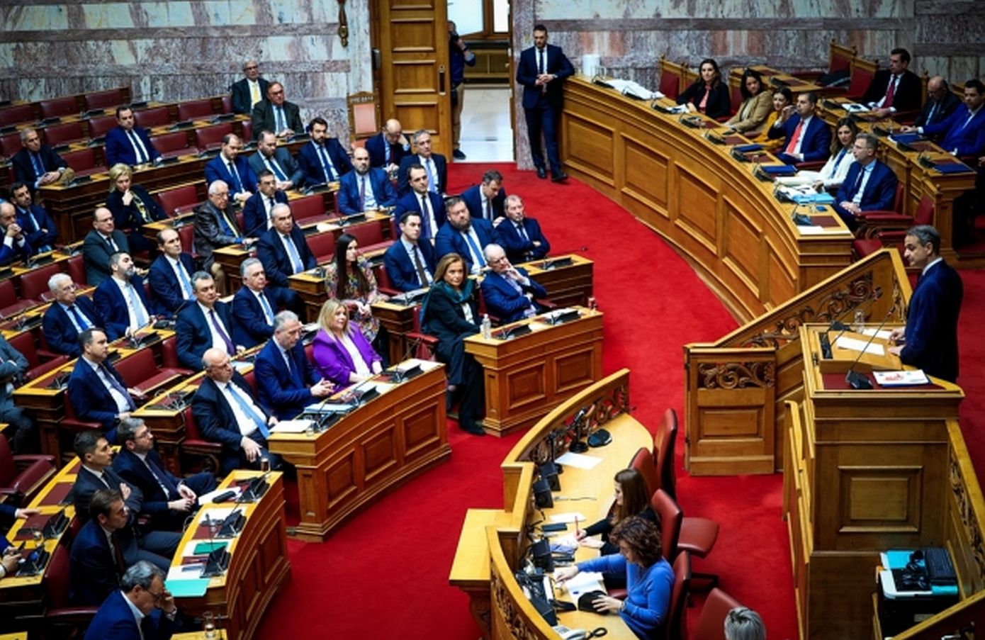 Την Τρίτη 26 Μαρτίου θα κατατεθεί από την ΚΟ του ΠΑΣΟΚ η πρόταση δυσπιστίας κατά της κυβέρνησης – Τι προβλέπει το Σύνταγμα