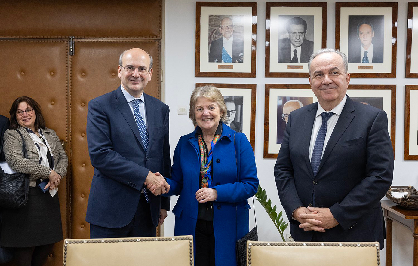 Συνάντηση Χατζηδάκη, Παπαθανάση με την Επίτροπο Φερέιρα – Το 100% αναμένεται να φθάσει η απορρόφηση των ευρωπαϊκών κονδυλίων