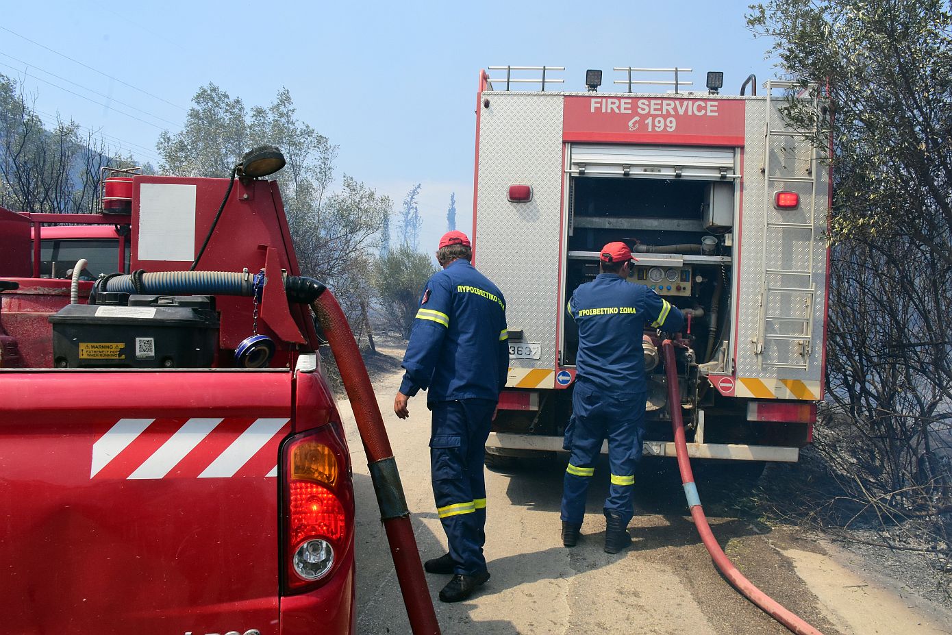 Πάτρα: Υπό μερικό έλεγχο τέθηκε η πυρκαγιά στην περιοχή Τσαπαλέικα