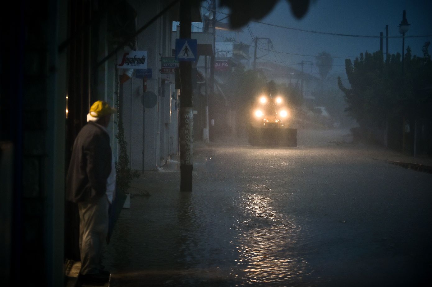 Μικροπροβλήματα σε Βόλο, Πήλιο και Καρδίτσα λόγω της καταιγίδας – Δεν υπάρχουν αναφορές για σοβαρές ζημιές