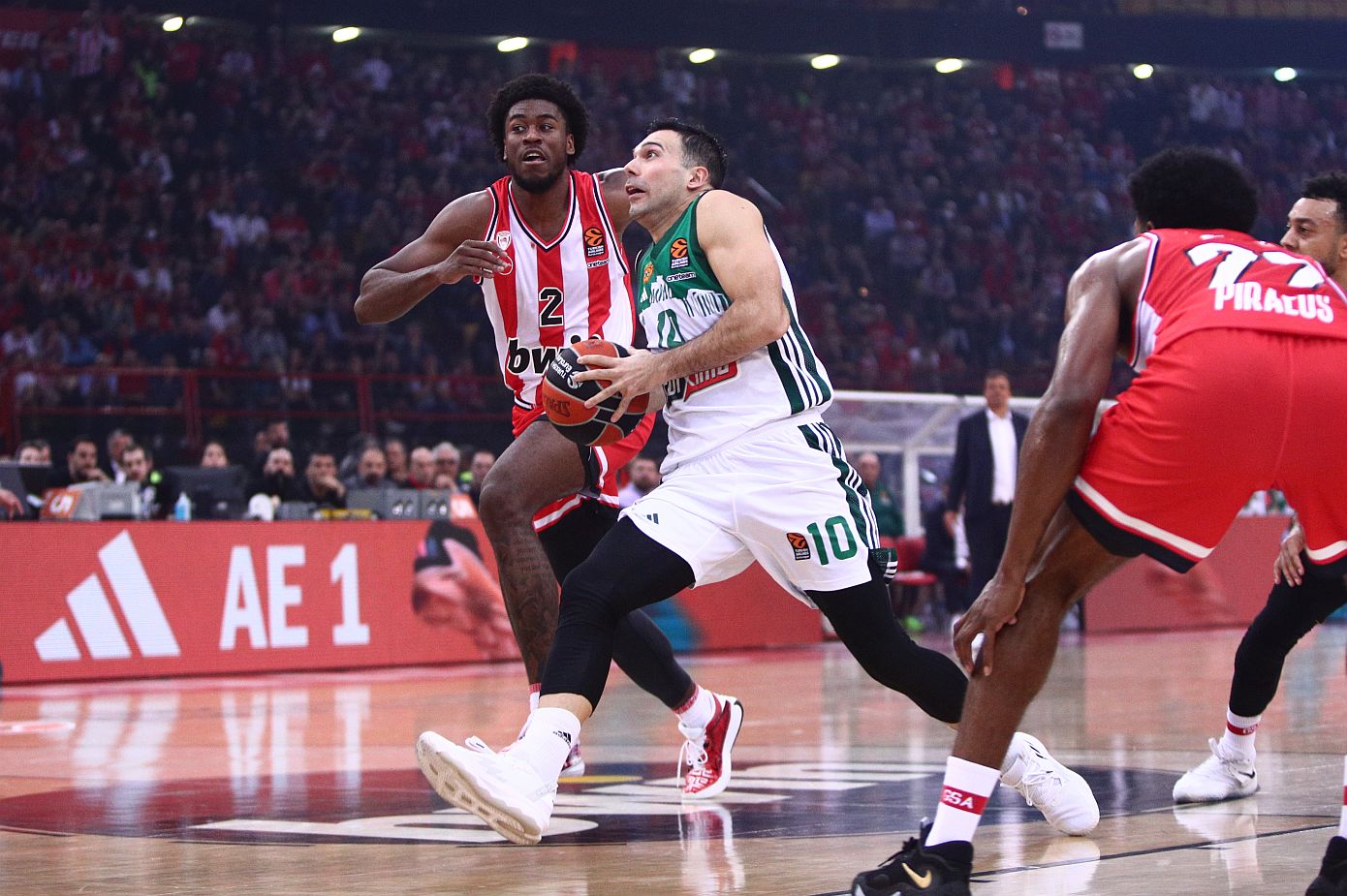 Euroleague: Ο Παναθηναϊκός που έχει την τύχη στα χέρια του κι ο Ολυμπιακός που ελπίζει για το πλεονέκτημα