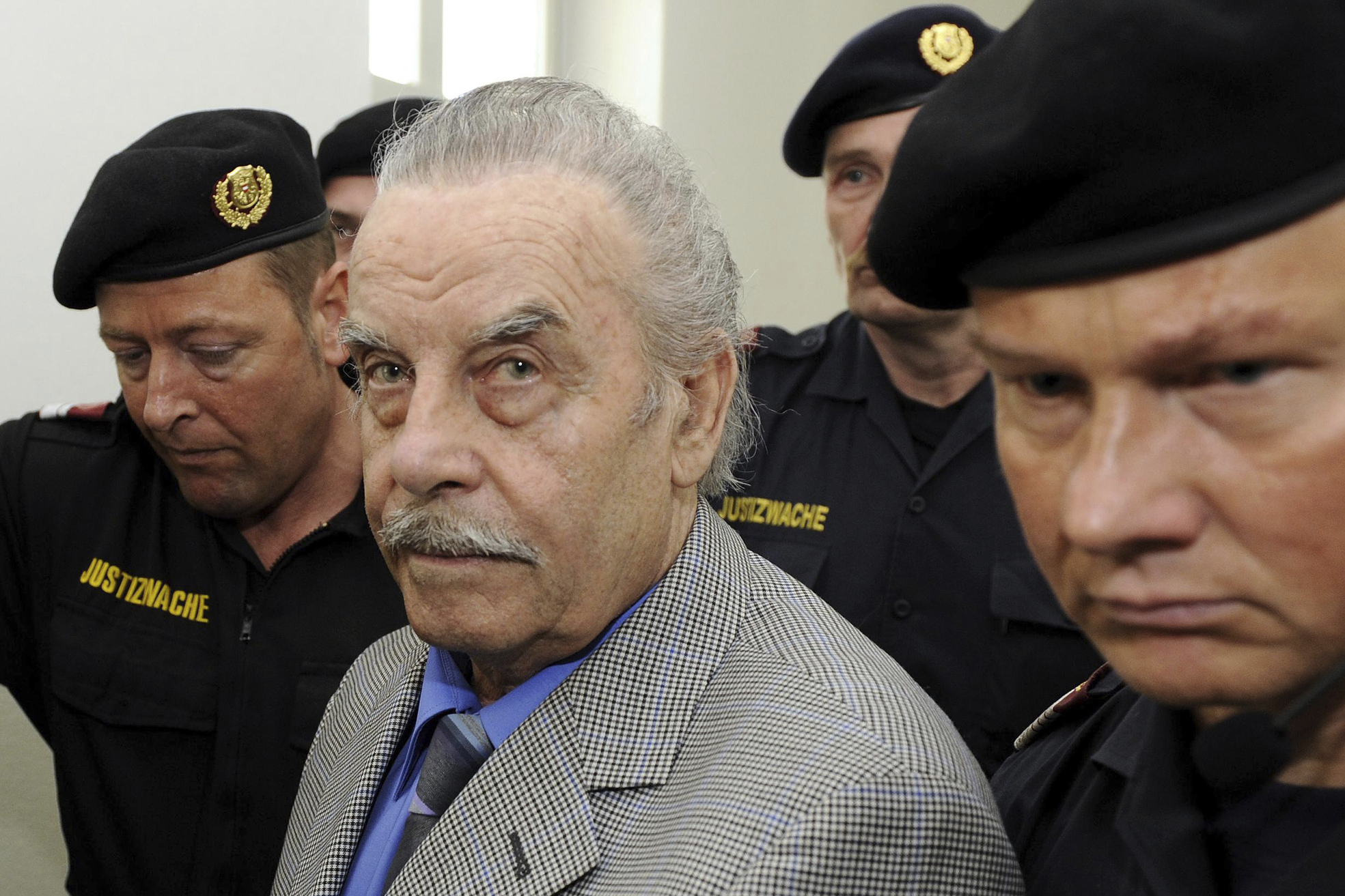 Παραμένει σε ψυχιατρείο το «Τέρας της Αυστρίας» Γιόζεφ Φριτζλ – Απορρίφθηκε το αίτημα για μεταφορά του σε κανονική φυλακή