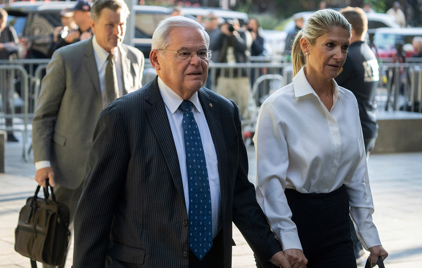 Ο Τζορτζ Χέλμι θα προταθεί ως αντικαταστάτης του Δημοκρατικού γερουσιαστή Μπομπ Μενέντεζ που καταδικάστηκε για διαφθορά