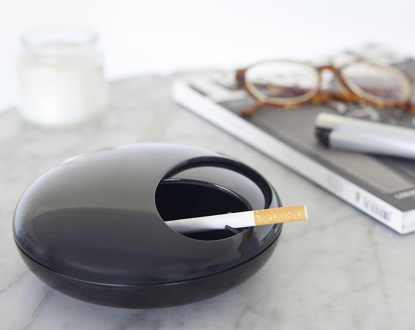 Βρήκαμε τα πιο funky και chic τασάκια για να κόψετε το κάπνισμα, αφού θα είναι κρίμα να σβήσετε μέσα το τσιγάρο