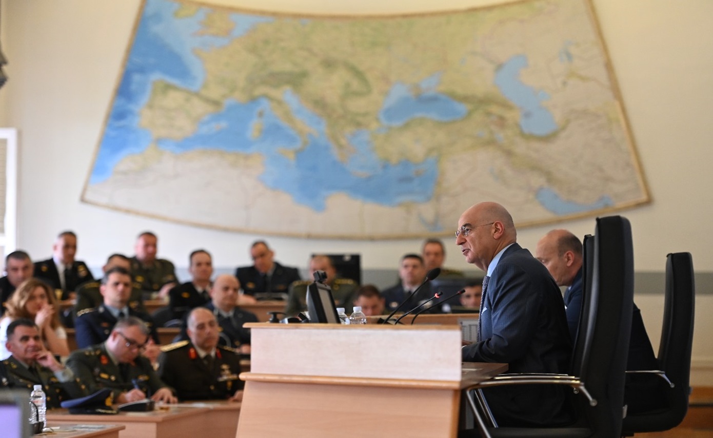 Ο Δένδιας παρουσίασε τους τρεις βασικούς άξονες της μεταρρύθμισης των Ενόπλων Δυνάμεων