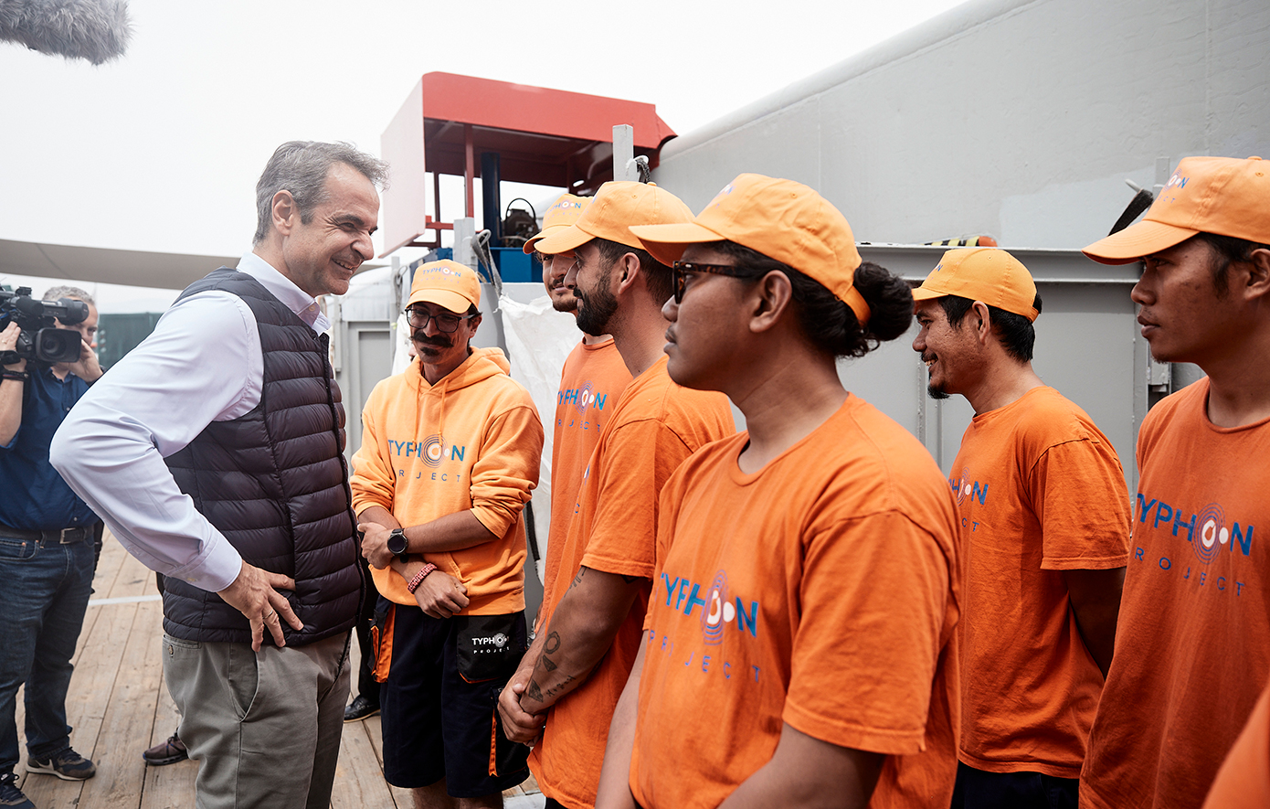 Επίσκεψη στο πλοίο TYPHOON Επίσκεψη στο πλοίο TYPHOON