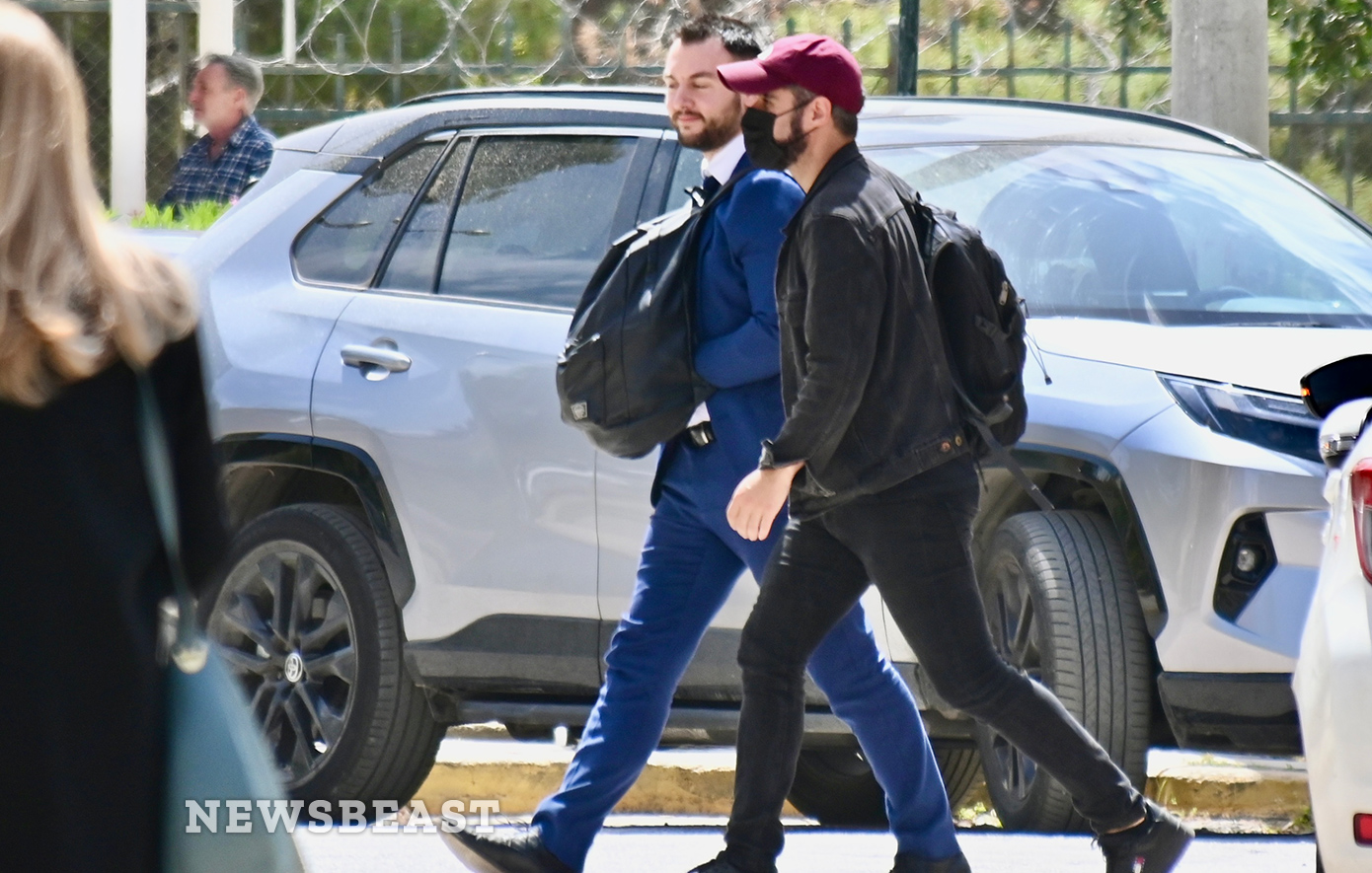 «Έπραξα ορμώμενος από το συναίσθημα, έκανα λάθος» είπε στην ανακρίτρια ο Φλώρος – Ο όρος για 50 μέτρα απόσταση από τον Γραμμένο