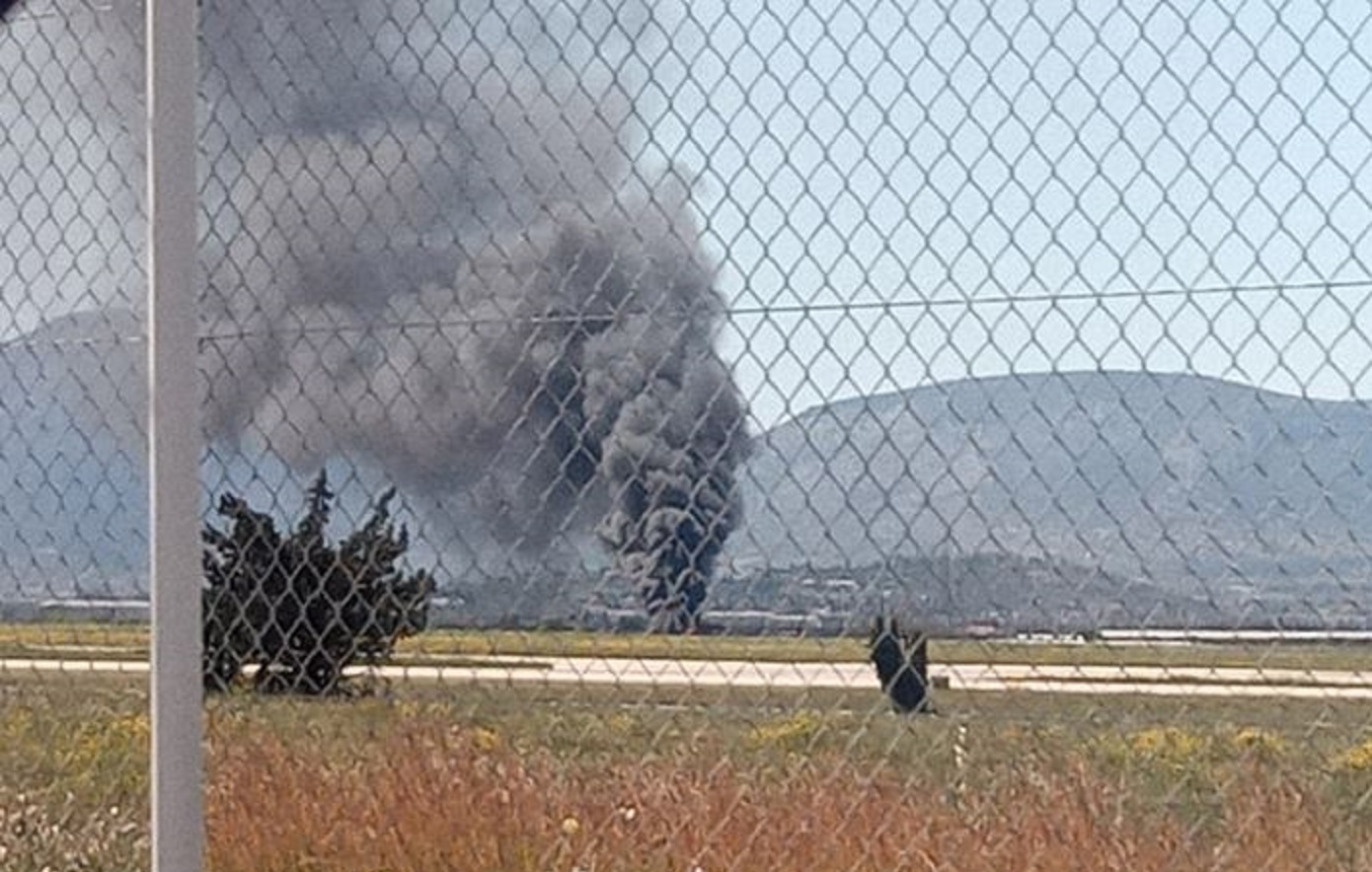 Έσβησε η φωτιά που ξέσπασε κοντά στο «Ελευθέριος Βενιζέλος»