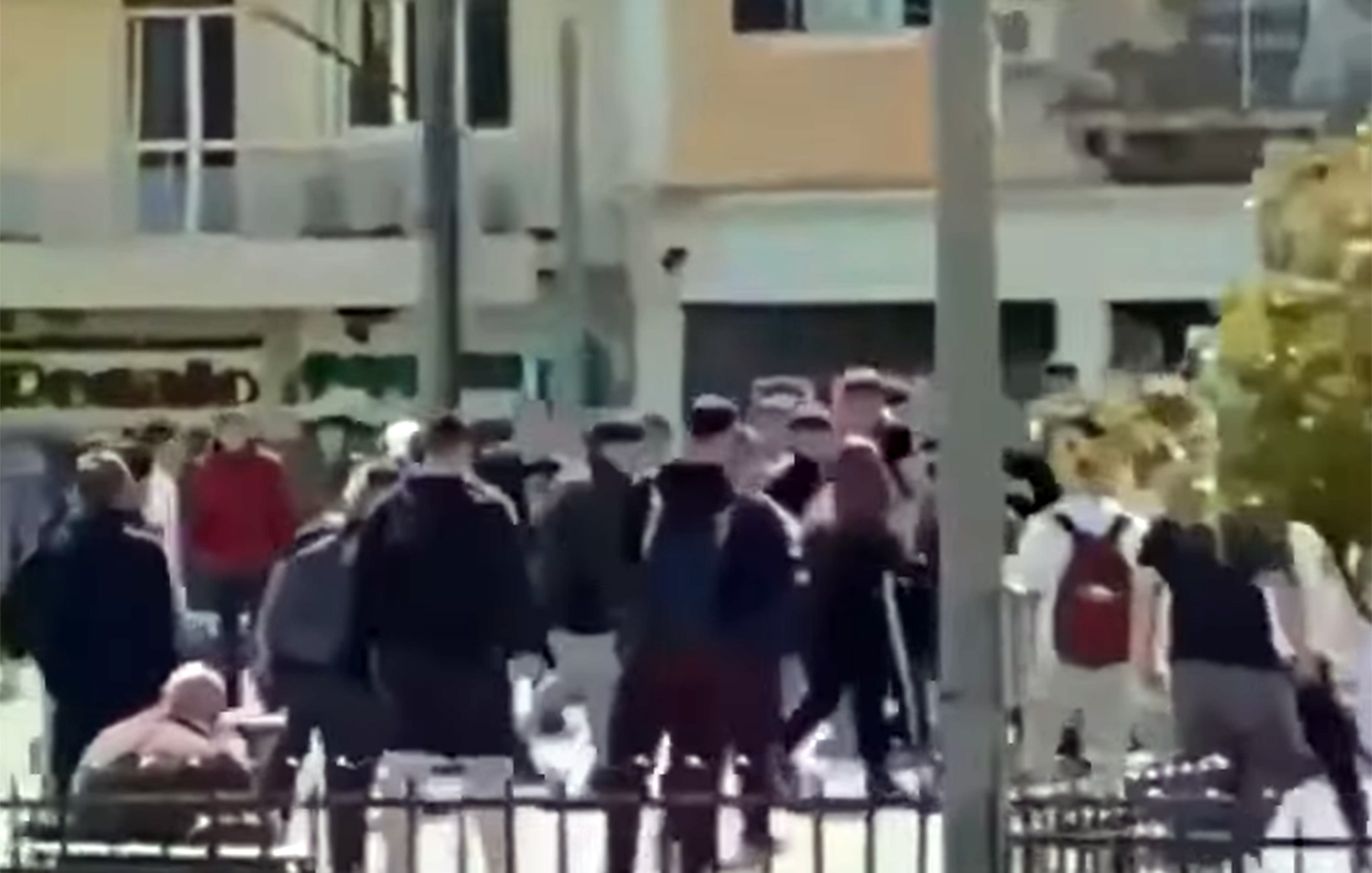Κέρκυρα: «Ο γιος μου δεν γνώριζε αυτόν που τον μαχαίρωσε» λέει ο πατέρας του 17χρονου