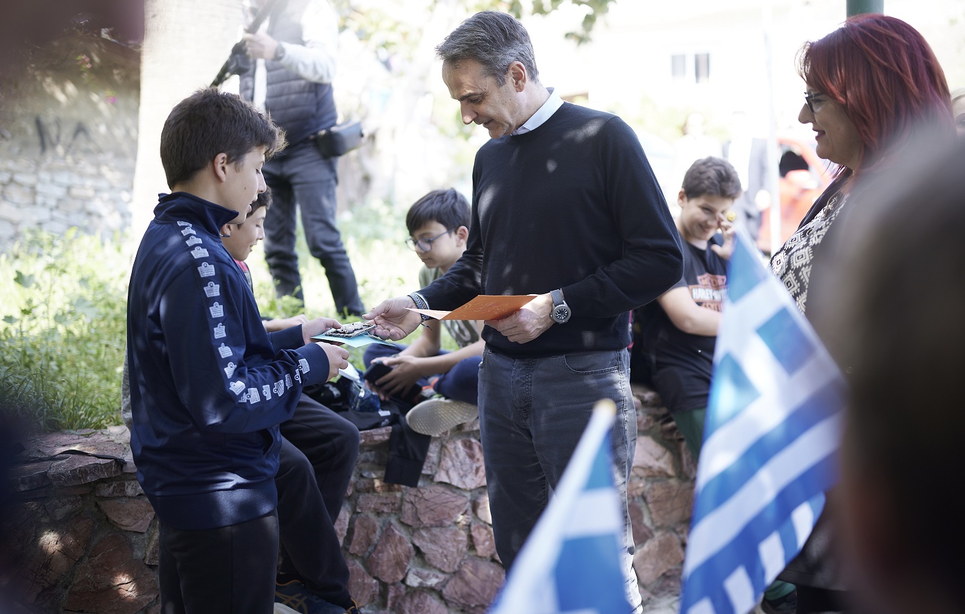 Περιοδεία Μητσοτάκη στην Τήλο &#8211; «Η ανακύκλωση στο 100% αποδεικνύεται εφικτός στόχος»