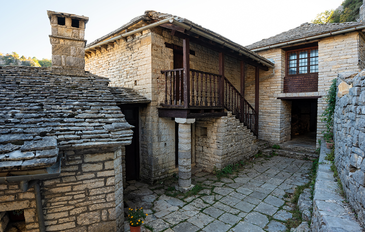 Μονή Αγίας Παρασκευής στο Μονοδένδρι Μονή Αγίας Παρασκευής στο Μονοδένδρι