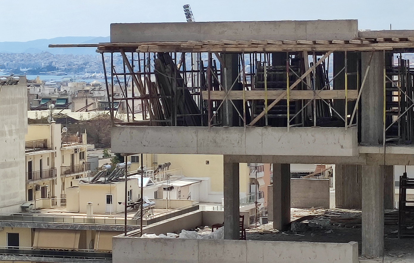 Αναστολή λειτουργίας στην Πολεοδομία του Δήμου Σιθωνίας, μετά τις αποκαλύψεις για το κύκλωμα παράνομων αδειών