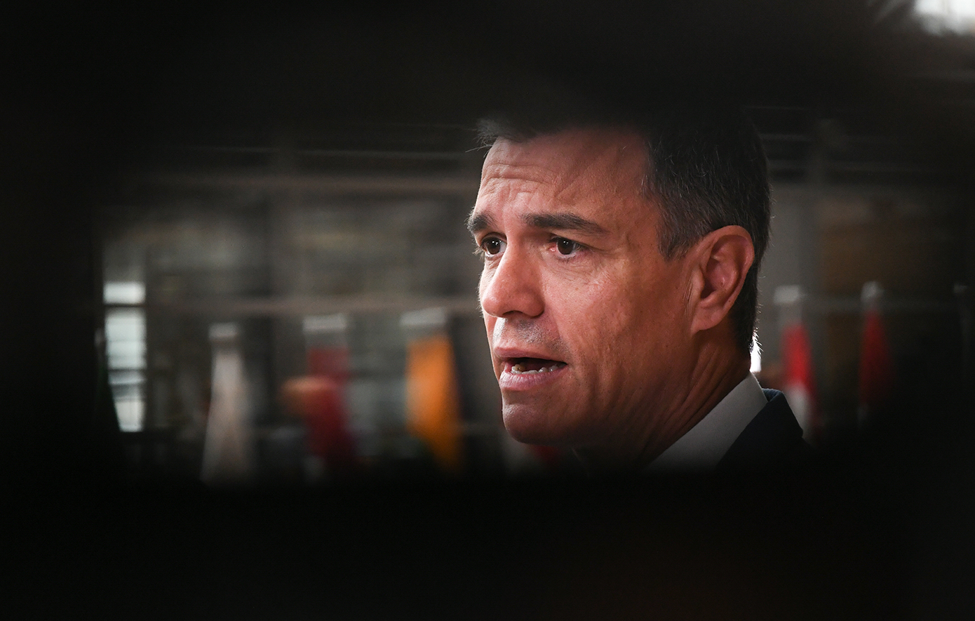 Η Ισπανία αντιμέτωπη με μεγάλη αύξηση στις αφίξεις μεταναστών – Τι γίνεται στα Κανάρια νησιά