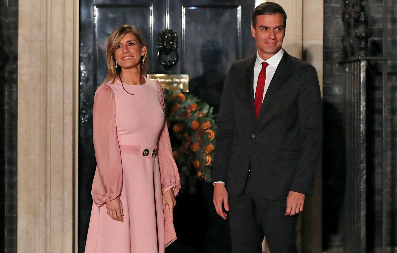 Ισπανία: Η δικαιοσύνη κάλεσε τον Πέδρο Σάντσεθ να καταθέσει στο πλαίσιο της έρευνας για τη σύζυγο του