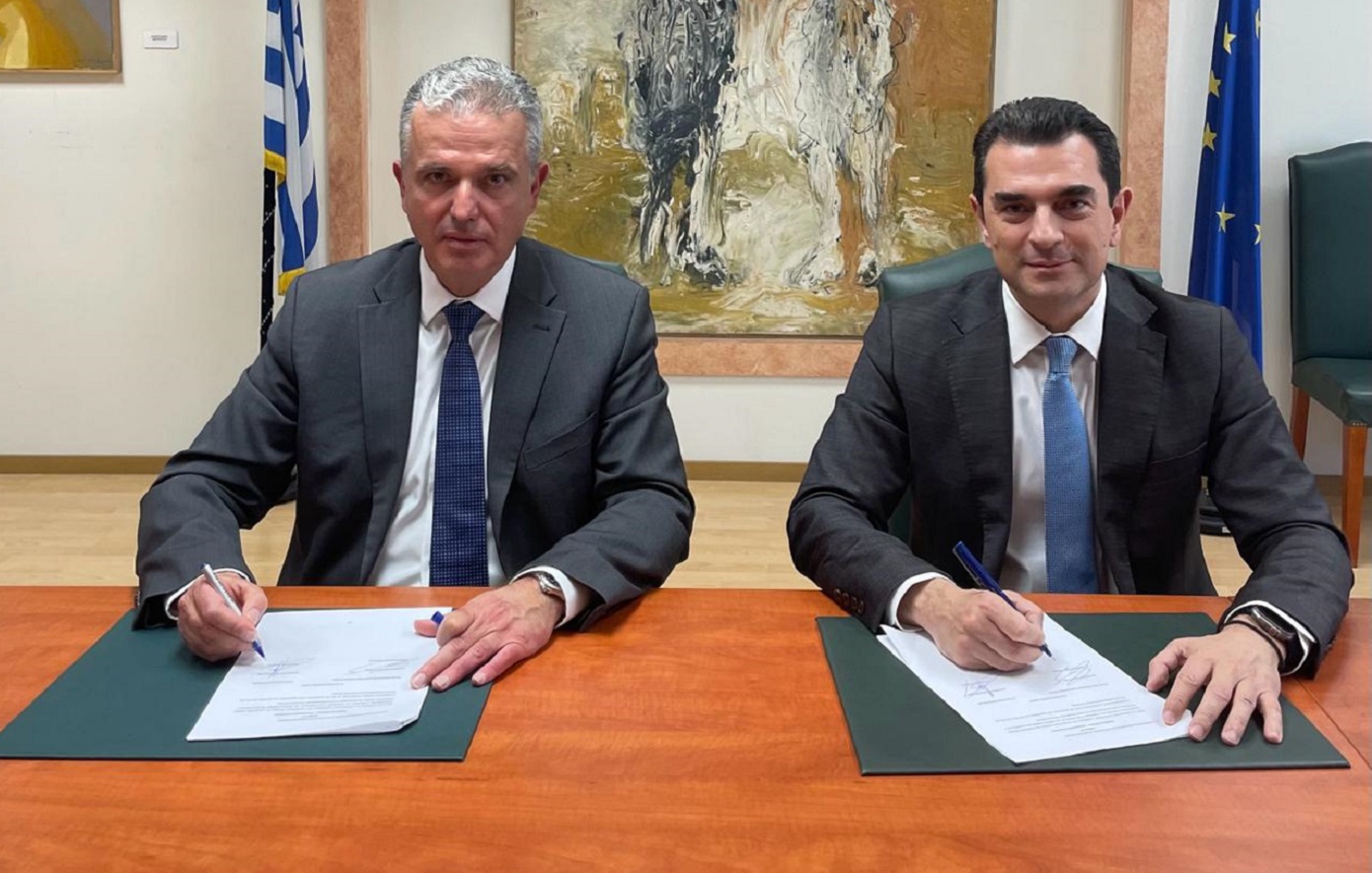 Σκρέκας για σύμβαση με ΕΛΤΑ: «Διαφάνεια στις δημόσιες συμβάσεις – Εξοικονομούμε πόρους για το Δημόσιο»