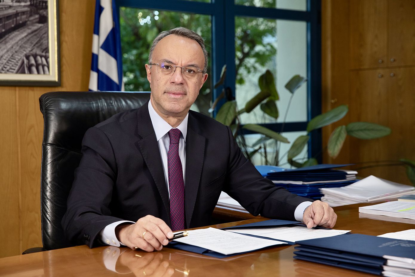 Συνάντηση εργασίας στο αεροδρόμιο «Νίκος Καζαντζάκης» είχε ο Χρήστος Σταϊκούρας