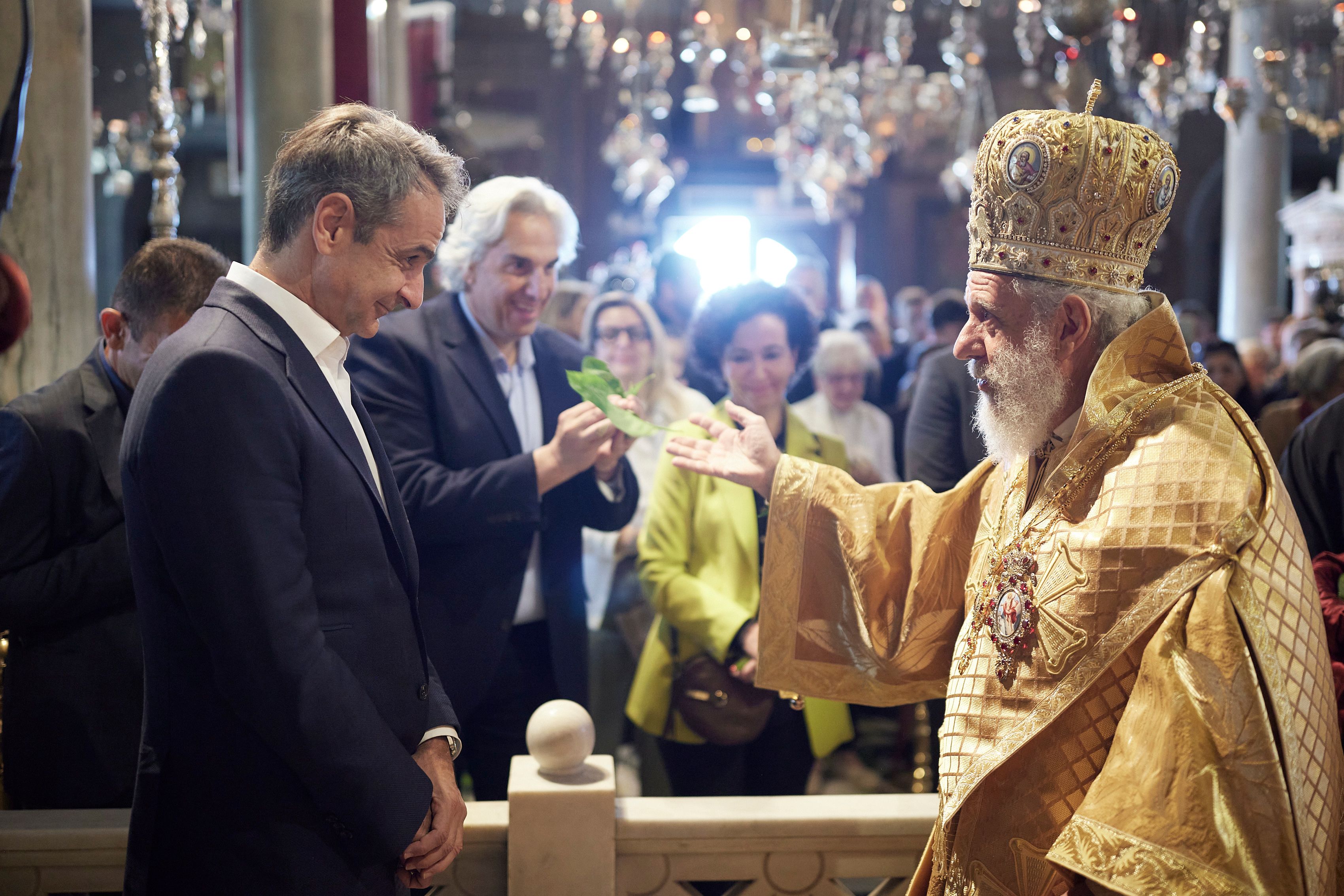 Στην Τήνο για την πρώτη Ανάσταση ο πρωθυπουργός