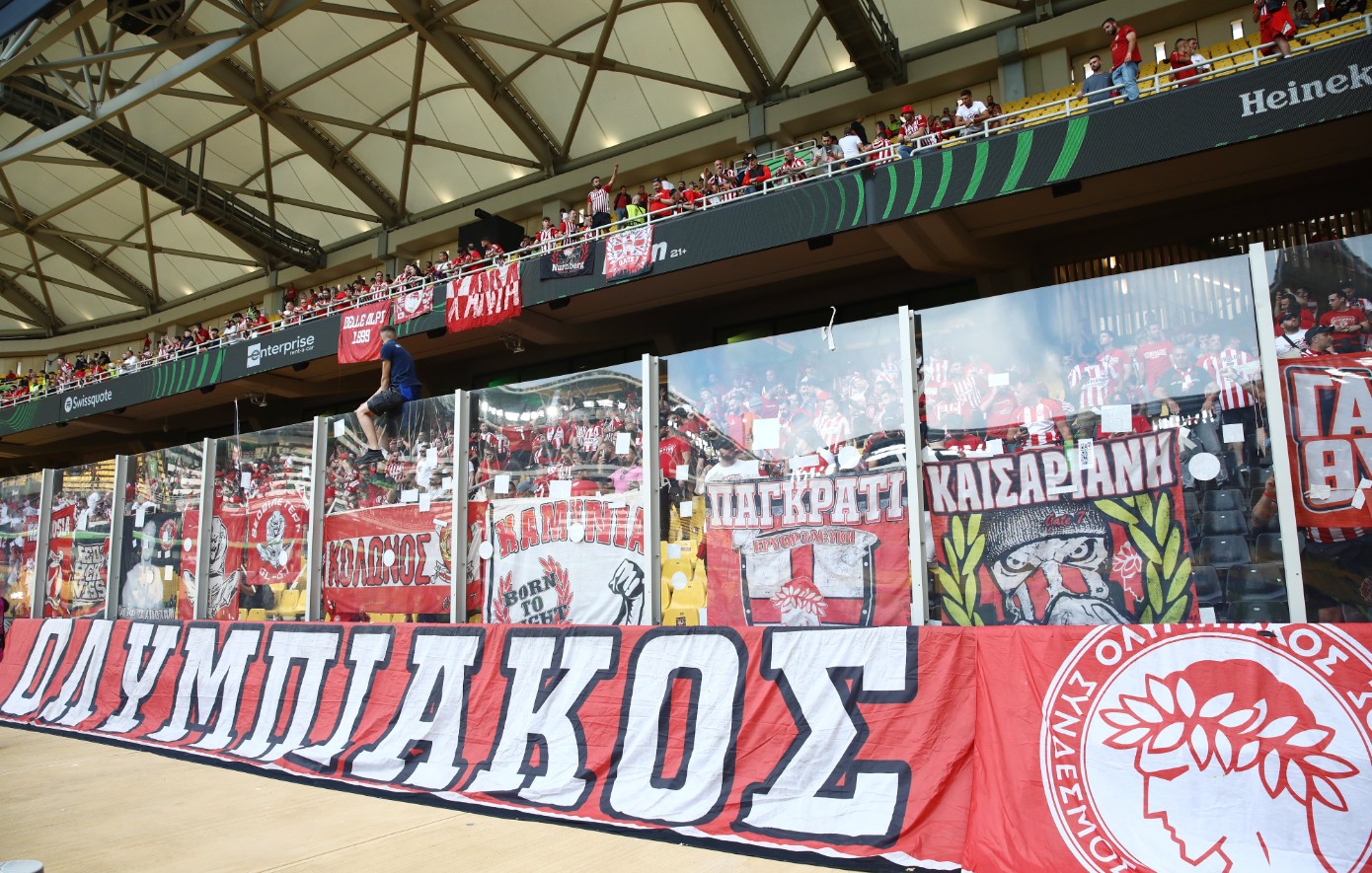 Τελικός Europa Conference League: Μπήκαν στην OPAP Arena οι οπαδοί του Ολυμπιακού