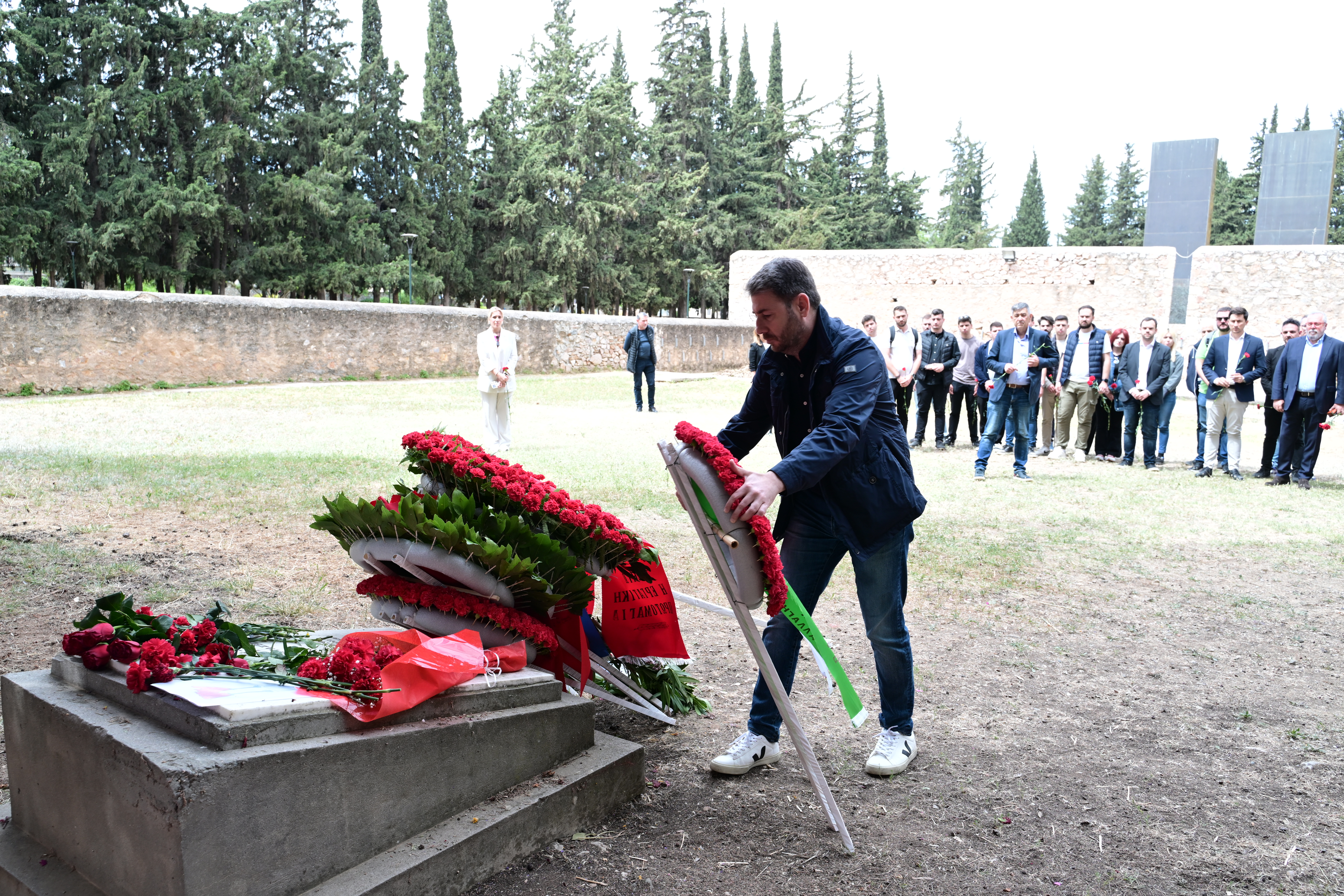 Ανδρουλάκης από το Σκοπευτήριο της Καισαριανής: Κρατάμε τη θυσία των εκτελεσθέντων του 1944 ως πυξίδα