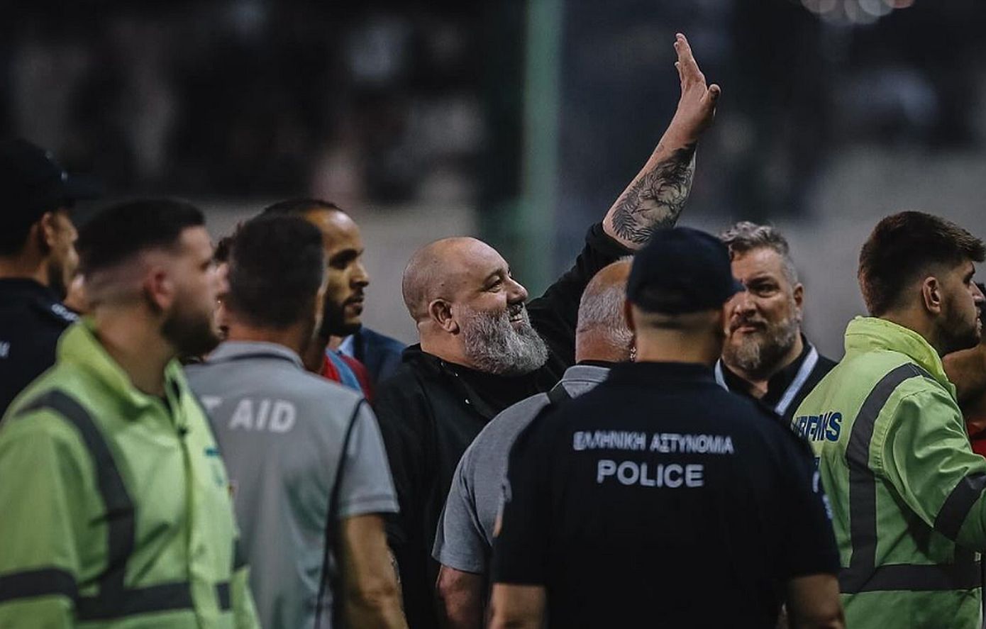Καραπαπάς μετά το 2-2 στη Λεωφόρο: Εμείς ισοπαλίες δεν πανηγυρίζουμε, είμαστε Ολυμπιακός – Πάμε τώρα για τις 29 του Μάη