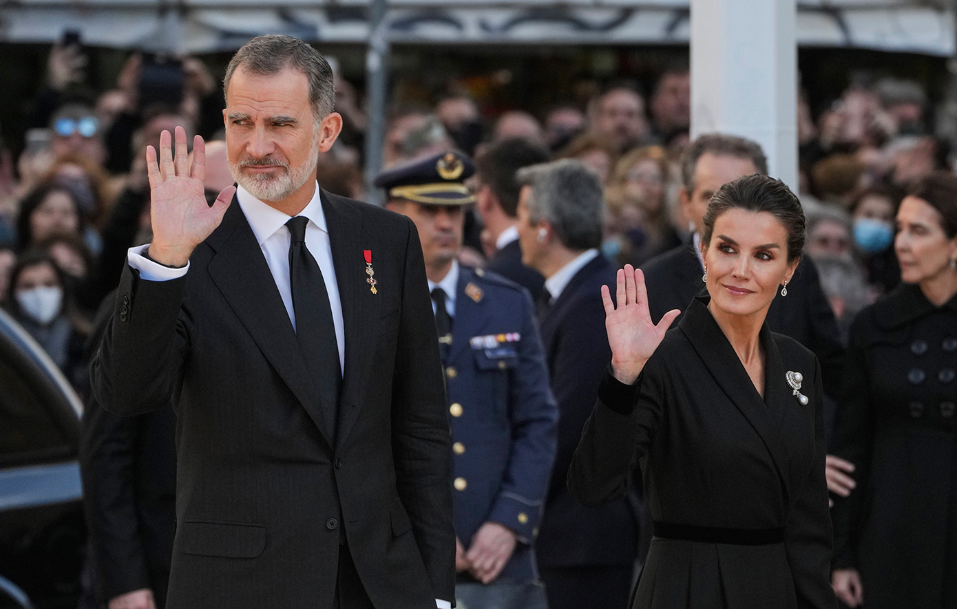 Ισπανός δημοσιογράφος «καίει» τη βασίλισσα Λετίθια σε νέο βιβλίο – «Για αυτό τη μισεί η πεθερά της»