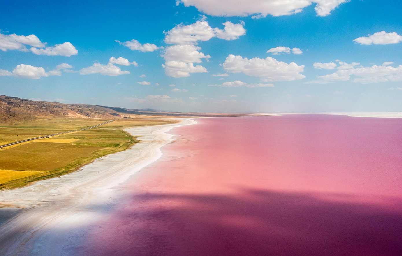 Lake Tuz: Η ροζ λίμνη στην καρδιά της Τουρκίας
