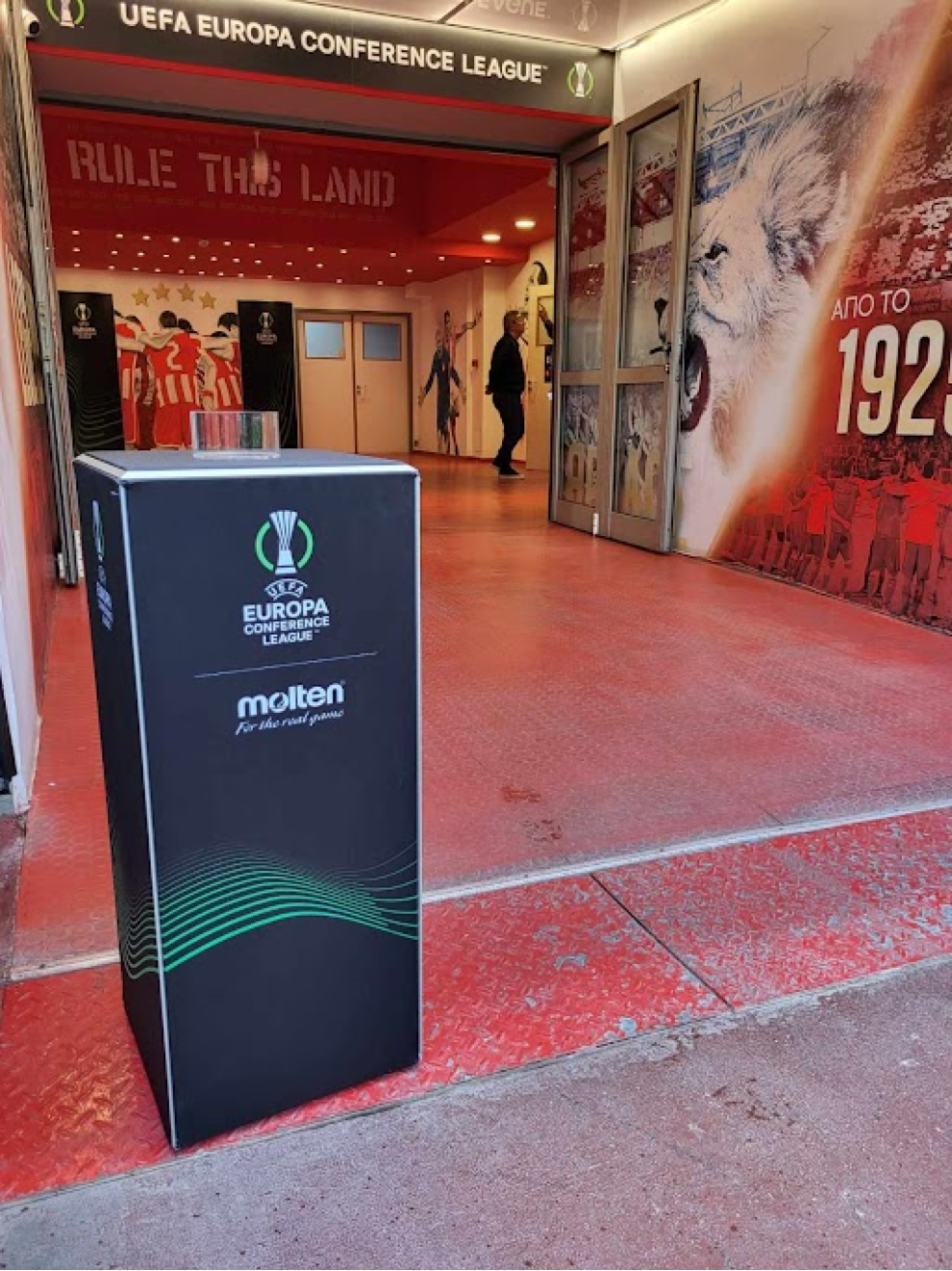 Ολυμπιακός - Άστον Βίλα