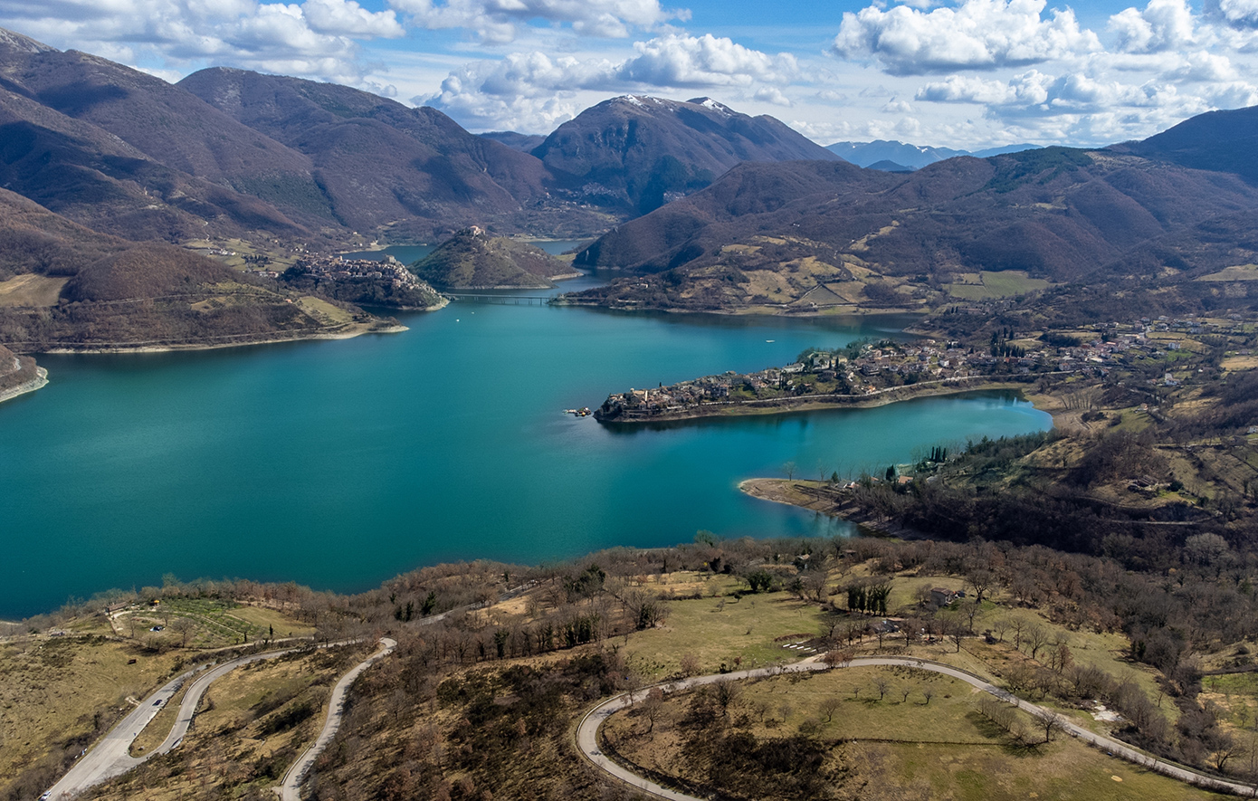 Λίμνη Τουράνο Λίμνη Τουράνο