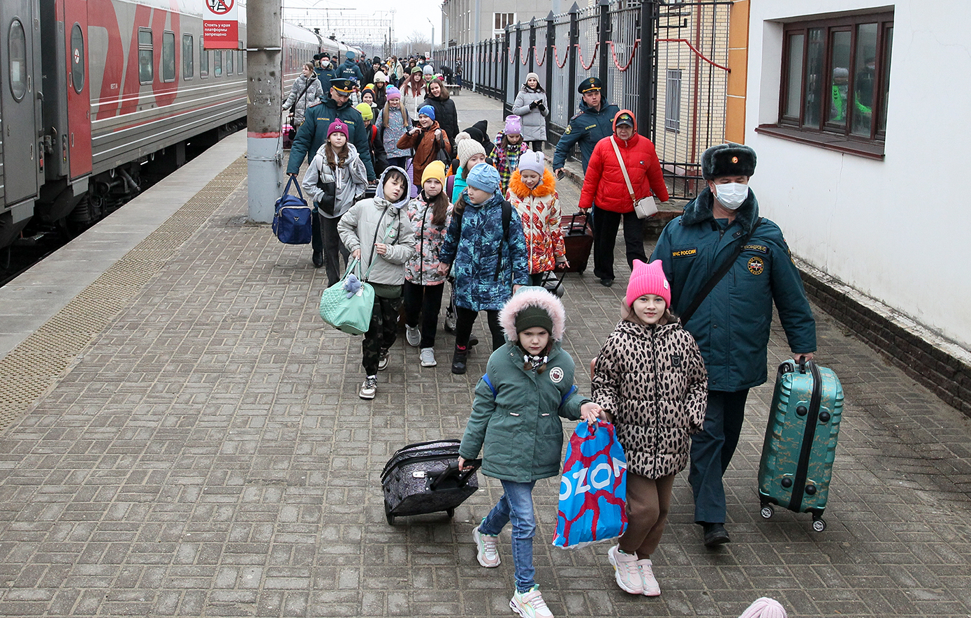 Το ρωσικό παιδομάζωμα: Το Κίεβο έφερε πίσω 13 παιδιά από τη Μόσχα