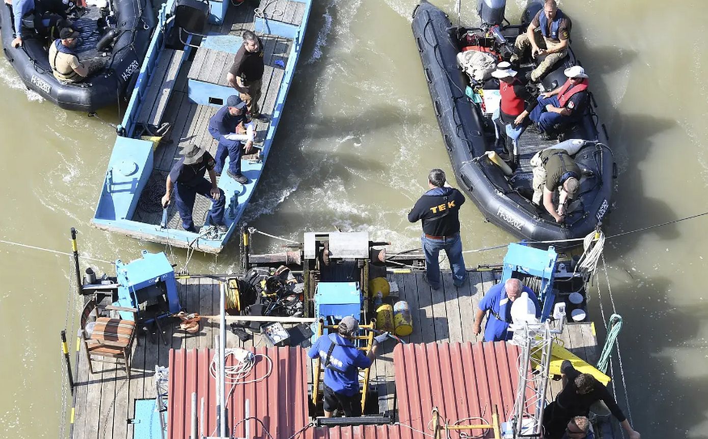 Βουδαπέστη: Δύο νεκροί και πέντε αγνοούμενοι μετά από σύγκρουση βενζινάκατου και κρουαζιερόπλοιου στον Δούναβη