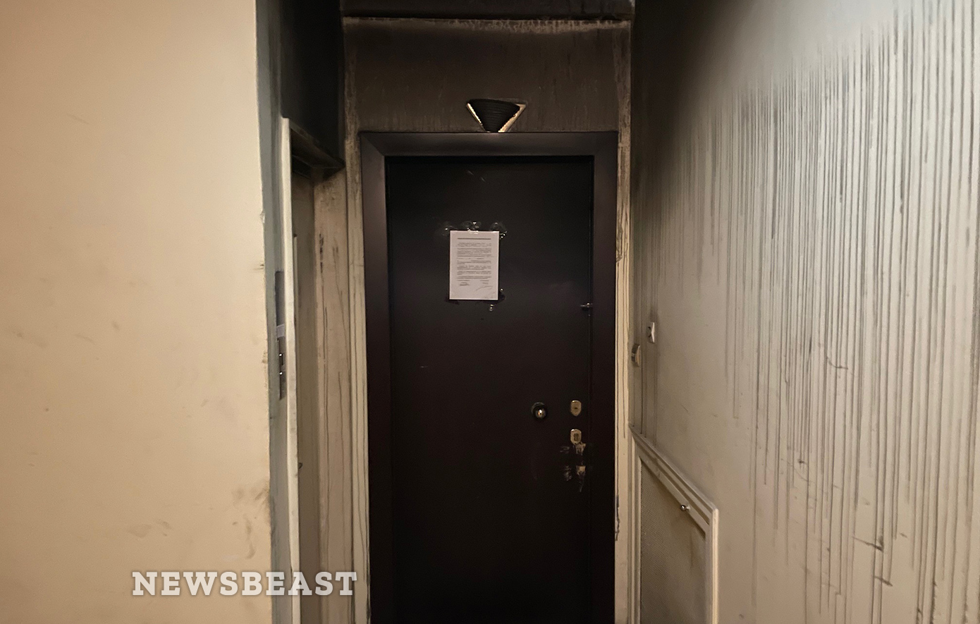 Εικόνες από το διαμέρισμα στην Ακαδημίας που τυλίχθηκε στις φλόγες και πέθαναν δύο αδέλφια Εικόνες από το διαμέρισμα στην Ακαδημίας που τυλίχθηκε στις φλόγες και πέθαναν δύο αδέλφια