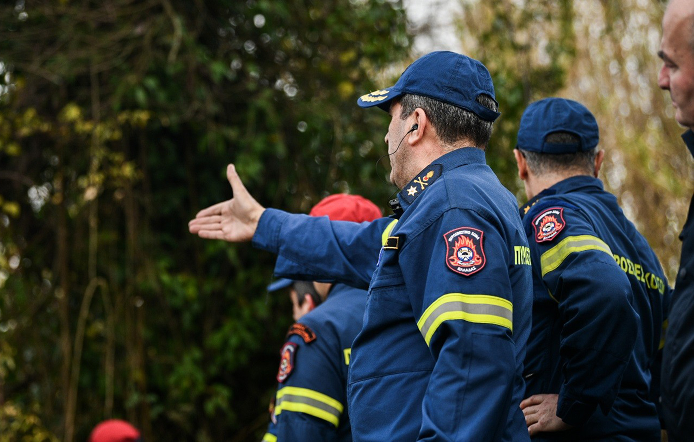 Δύο ανήλικα παιδιά ανασύρθηκαν χωρίς τις αισθήσεις τους από τον ποταμό Άραχθο