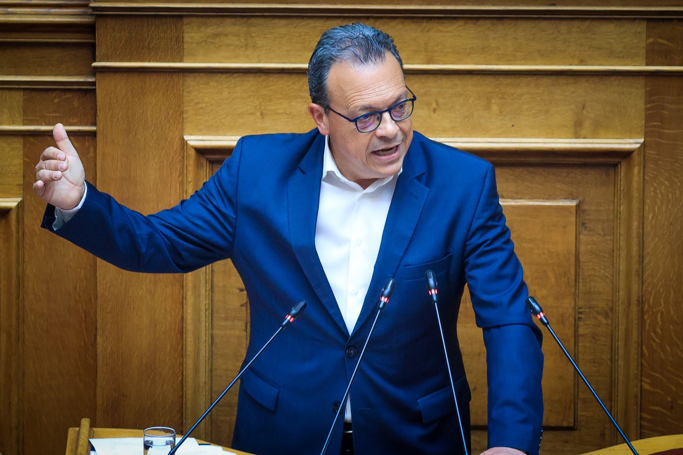 Φάμελλος κατά ΝΔ: Είναι η ώρα για πρόταση μομφής από τα προοδευτικά κόμματα