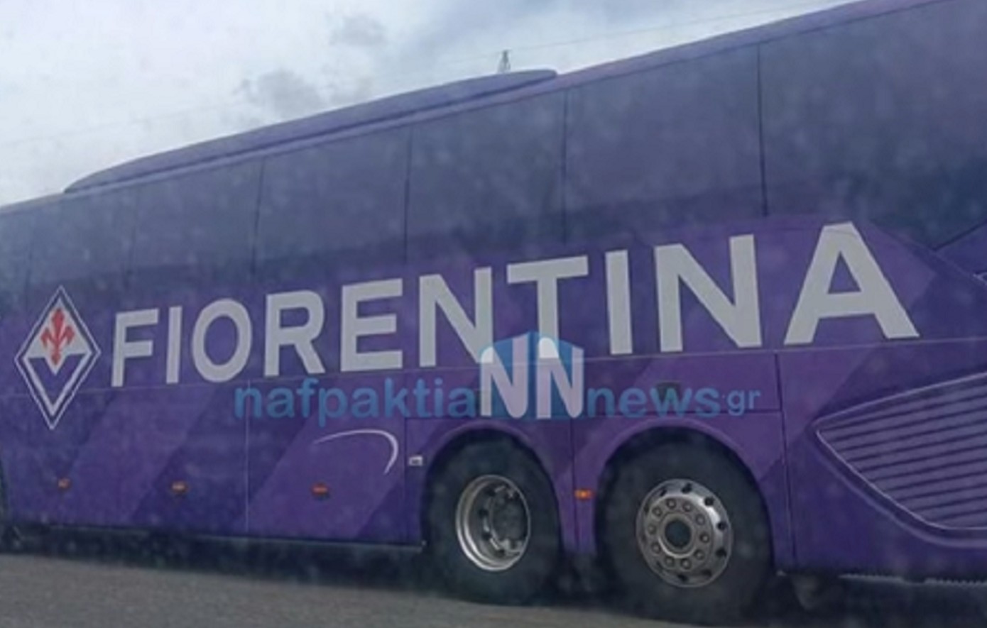 Ολυμπιακός – Φιορεντίνα: Στην Ελλάδα το πούλμαν των Ιταλών για τον τελικό του Europa Conference League