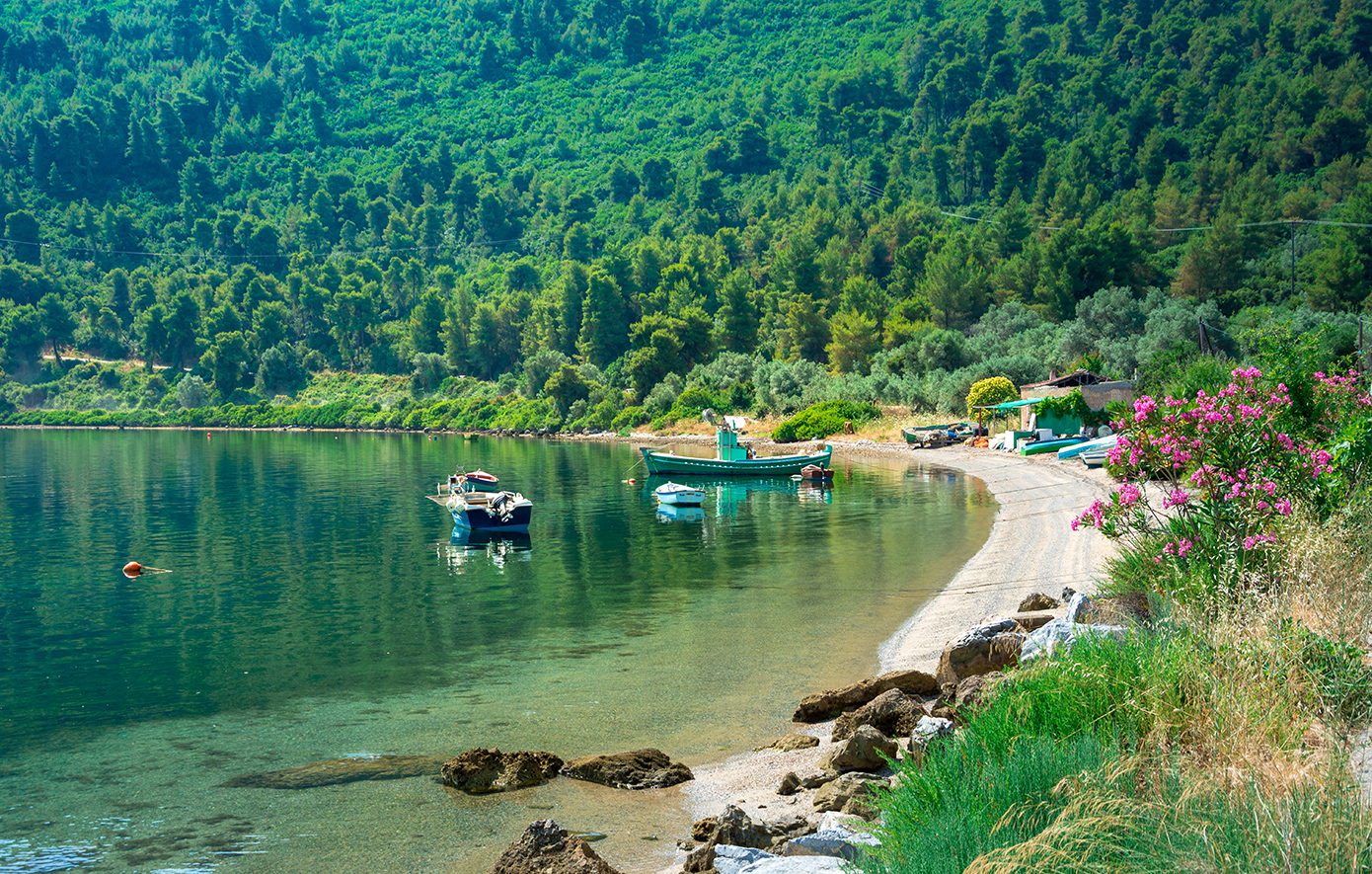 Γιάλτρα: Η παραλία κοντά στην ΑΘήνα που θα σας κάνει να «κολλήσετε»