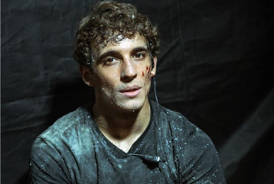Σοβαρό τροχαίο για τον «Ρίο» του La Casa de Papel – Χτύπησε με τη μηχανή και υποβλήθηκε σε χειρουργείο