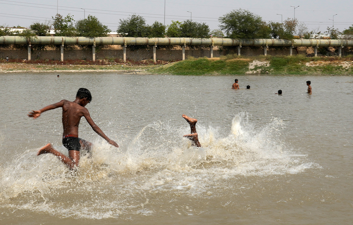 «Βράζει» η Ινδία: Θερμοκρασία &#8211; ρεκόρ 52,3 βαθμών Κελσίου καταγράφηκε στο Νέο Δελχί