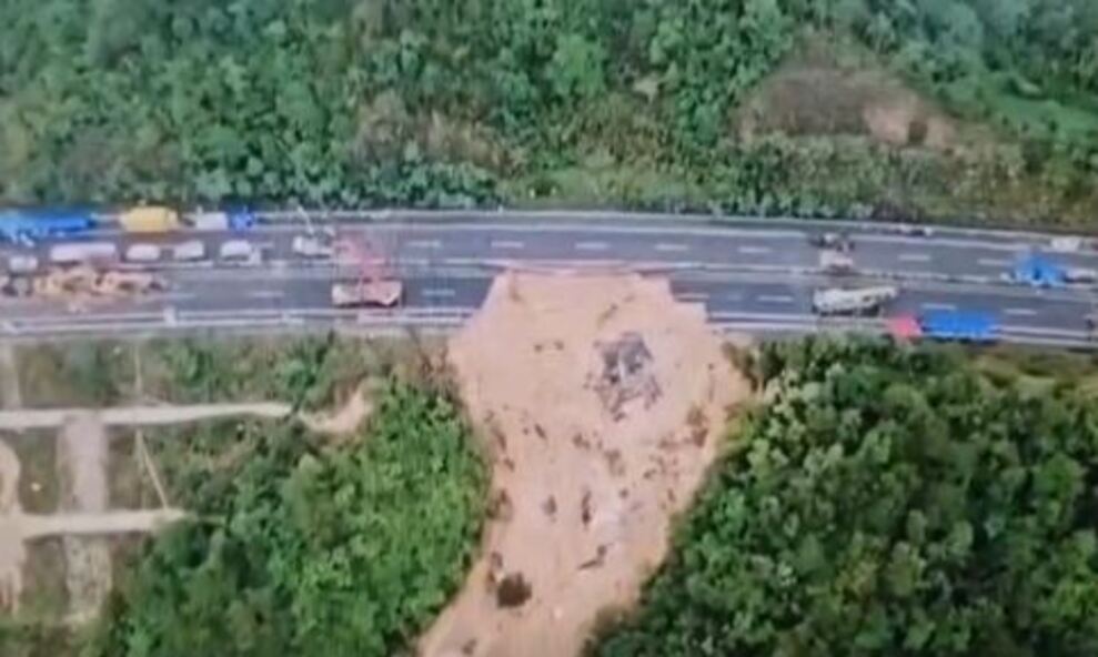 Αυξήθηκαν στους 48 οι νεκροί από την κατάρρευση τμήματος αυτοκινητόδρομου στην Κίνα