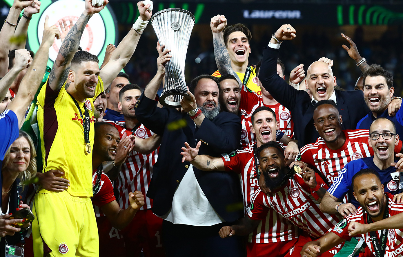 Μυθικό πριμ Μαρινάκη για την κατάκτηση του Conference Μυθικό πριμ Μαρινάκη για την κατάκτηση του Conference