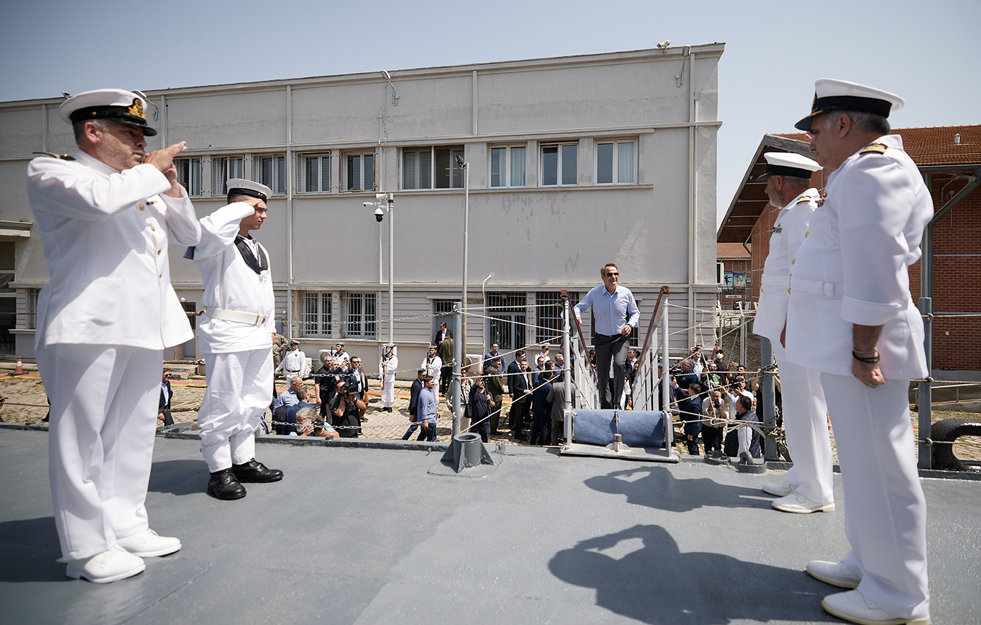 Επίσκεψη του Κυριάκου Μητσοτάκη στο Πολεμικό Μουσείο και στο Πλωτό Ναυτικό Μουσείο "Α/Τ Βέλος" στην Θεσσαλονίκη Επίσκεψη του Κυριάκου Μητσοτάκη στο Πολεμικό Μουσείο και στο Πλωτό Ναυτικό Μουσείο "Α/Τ Βέλος" στην Θεσσαλονίκη