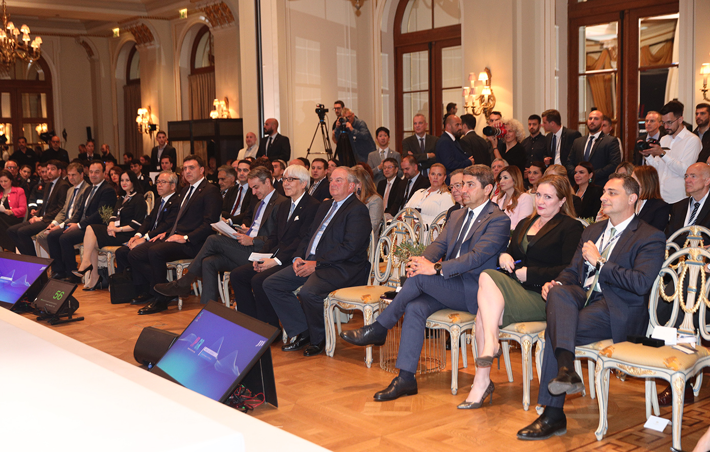 Αστυνομική επιχείρηση στη Νομική για την εκκένωση κατάληψης, τουλάχιστον 27 προσαγωγές Αστυνομική επιχείρηση στη Νομική για την εκκένωση κατάληψης, τουλάχιστον 27 προσαγωγές