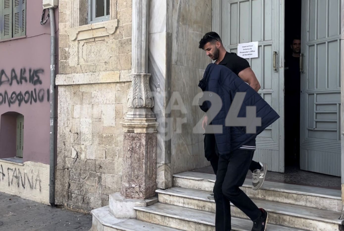 Στη φυλακή ο 51χρονος νονός στην Κρήτη που κατηγορείται για βιασμό του βαφτισιμιού του &#8211; Ομολόγησε αλλά τα έριξε στο θύμα